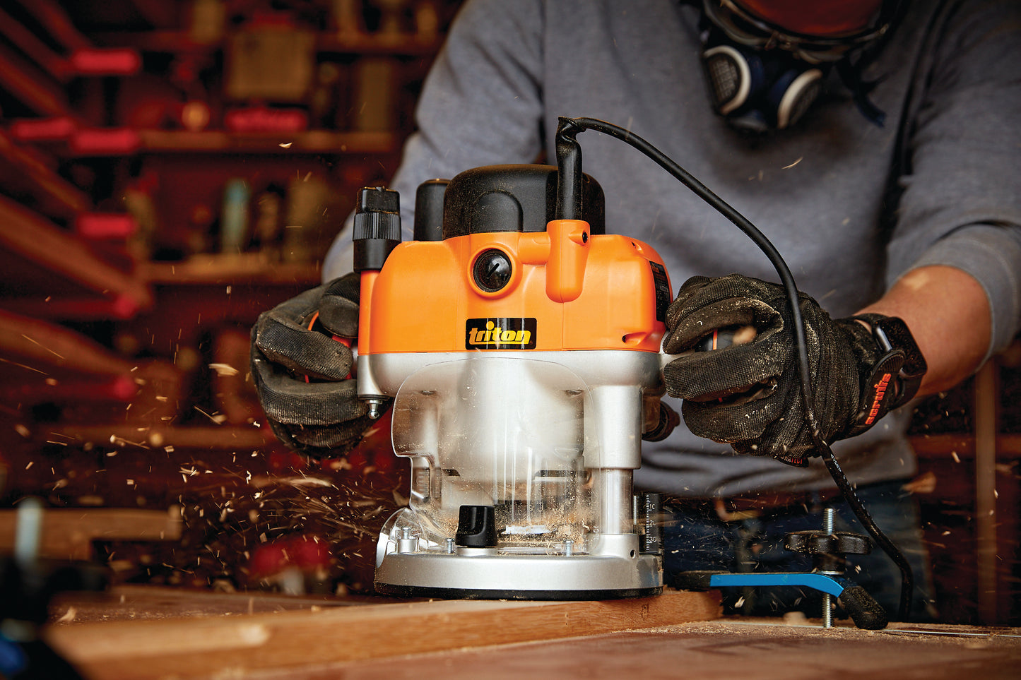Triton 2400W Dual Mode Precision Plunge Router